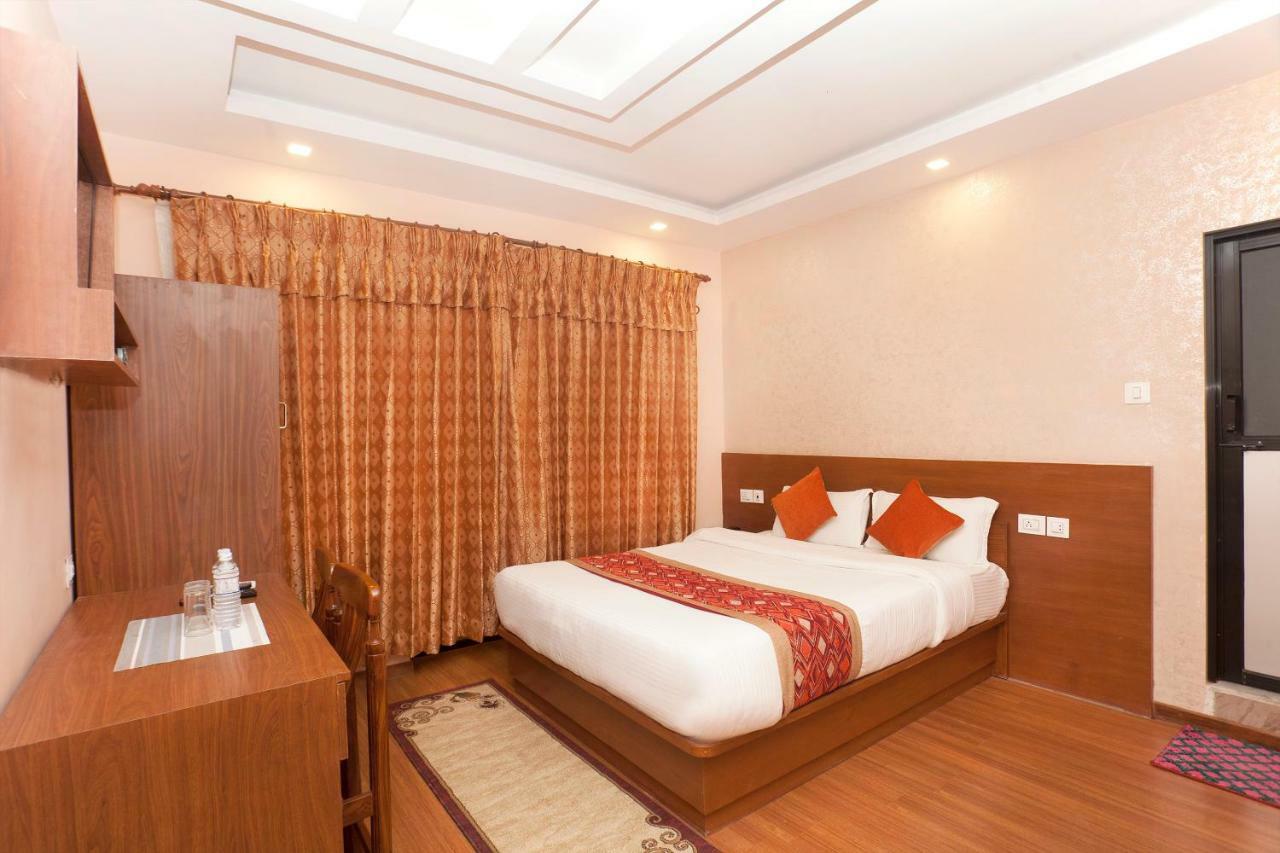 Bojinee Nagarkot Resort Luaran gambar